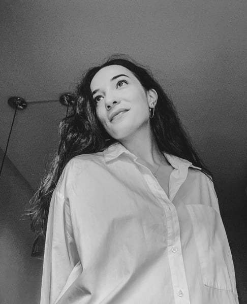 Teodora Ionescu | Marketing Strategist Teodora Ionescu | Marketing Strategist